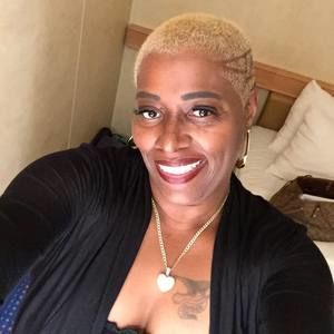 Meet your Posher, Tonia